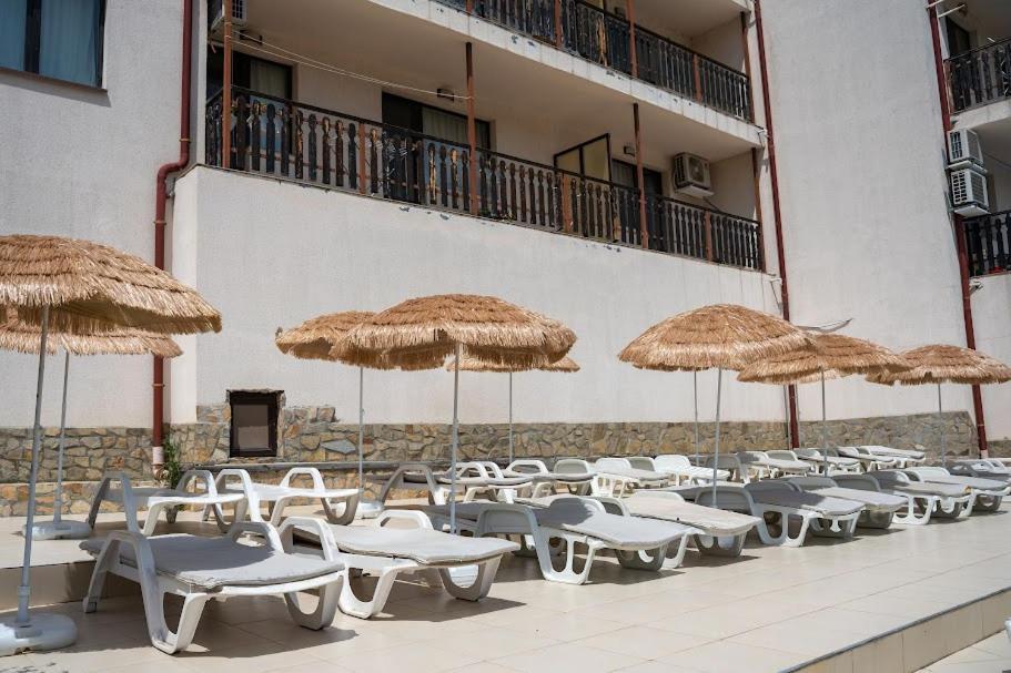Tryavna Lake Hotel & Spa Экстерьер фото