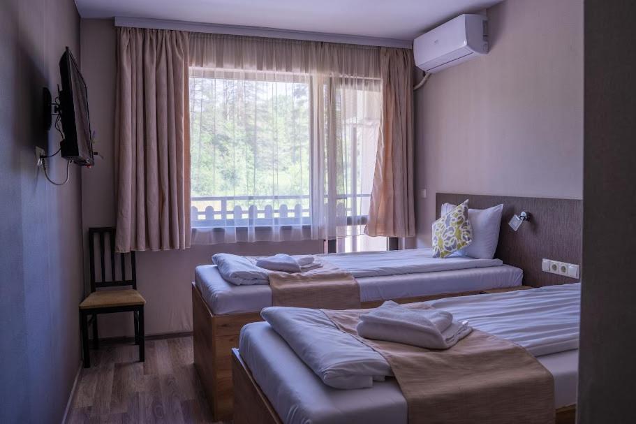 Tryavna Lake Hotel & Spa Экстерьер фото
