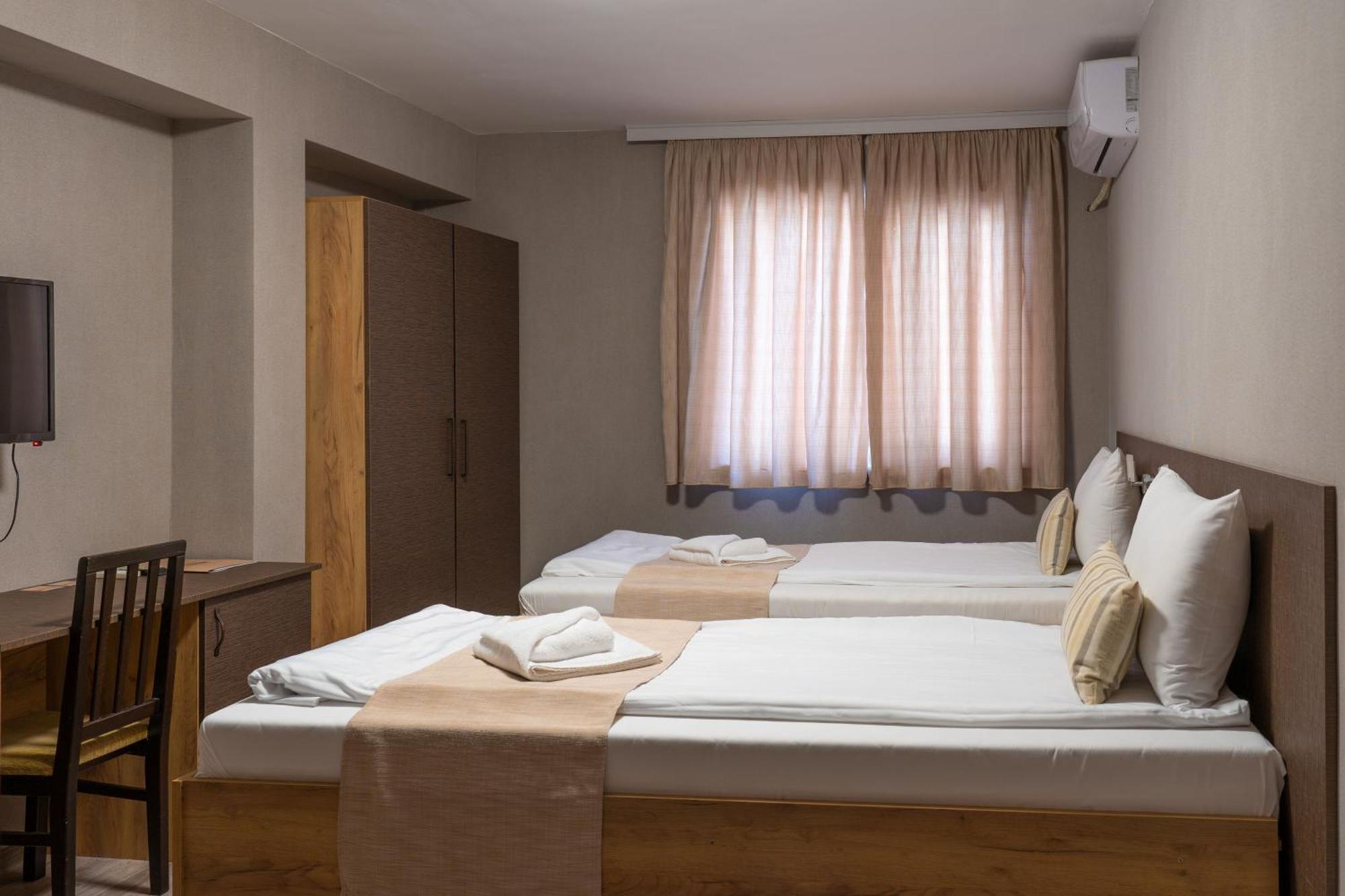 Tryavna Lake Hotel & Spa Экстерьер фото